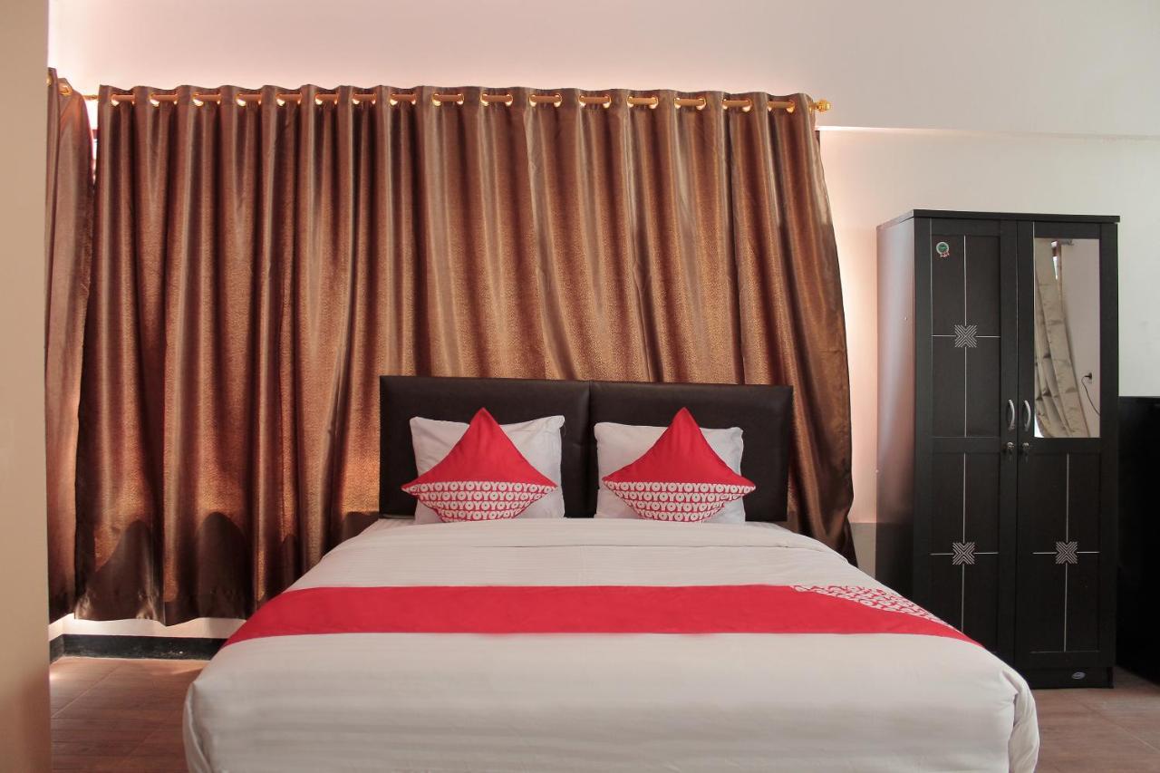 Oyo 222 M@Jayakarta Hotel Екстериор снимка