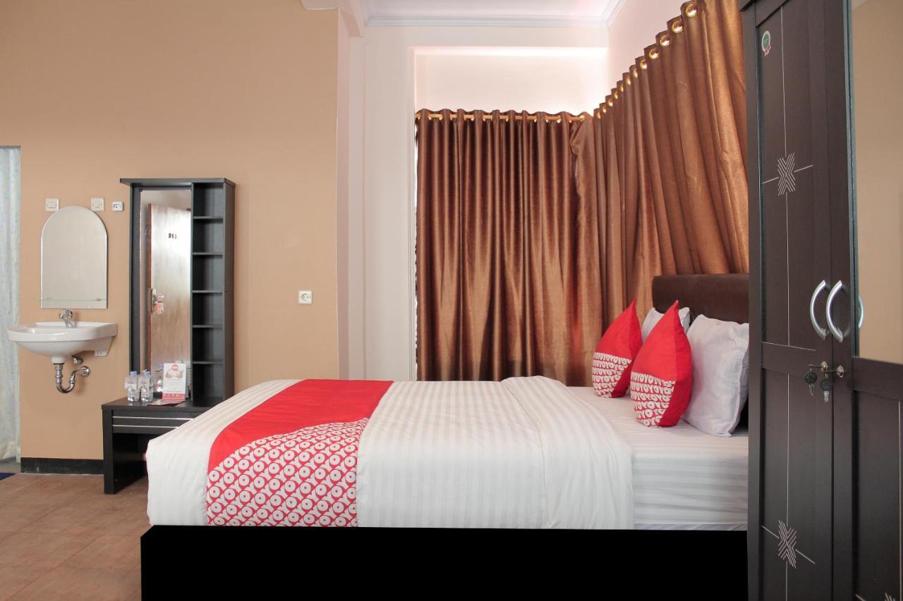 Oyo 222 M@Jayakarta Hotel Екстериор снимка